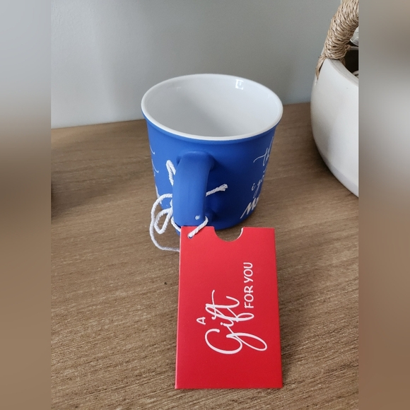 Marshalls Blue Ceramic Mug - Picture 4 of 6